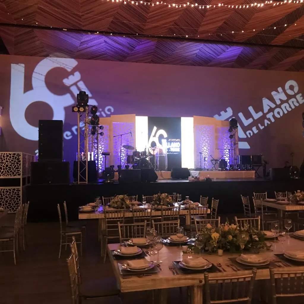 Fiesta Corporativa, Llano de la torre